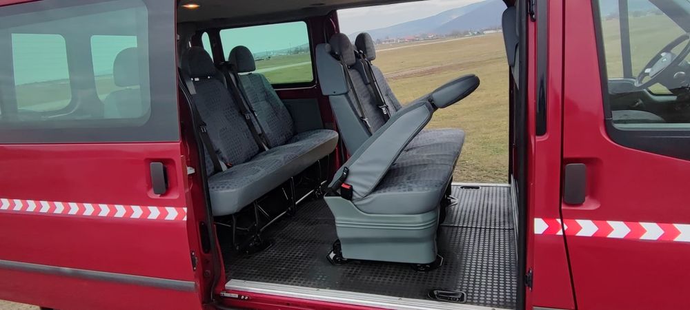 Vând Ford Transit 8+1