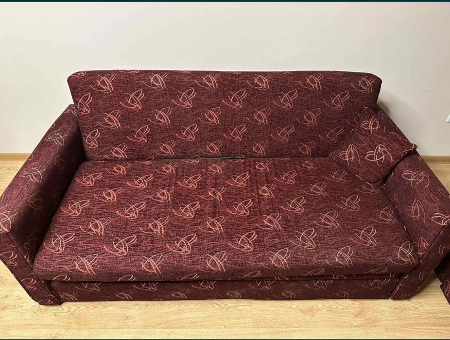 Продавам запазени дивани