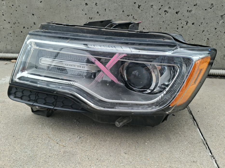 Ляв фар за Jeep Grand Cherokee