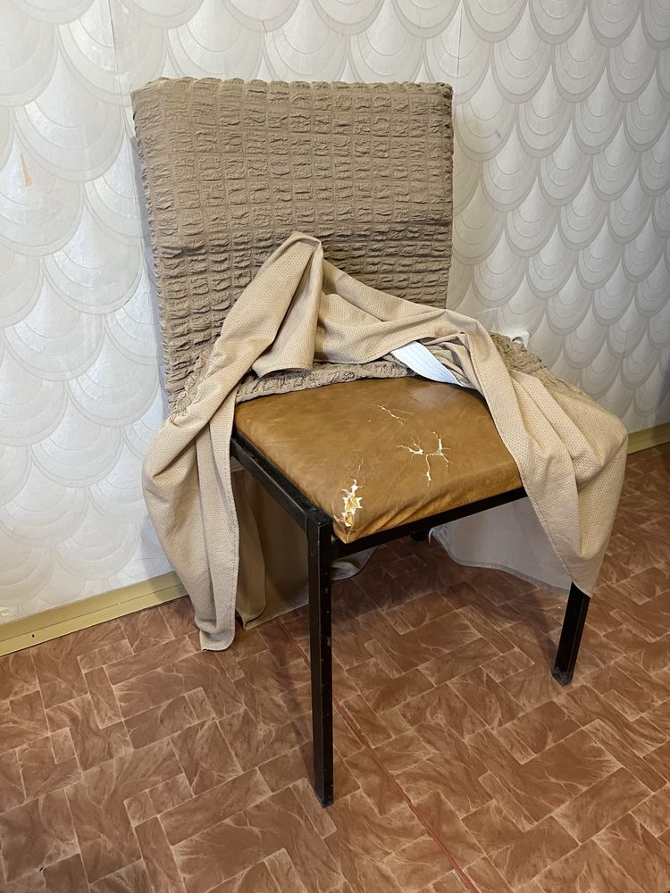 Стулья с чехлами