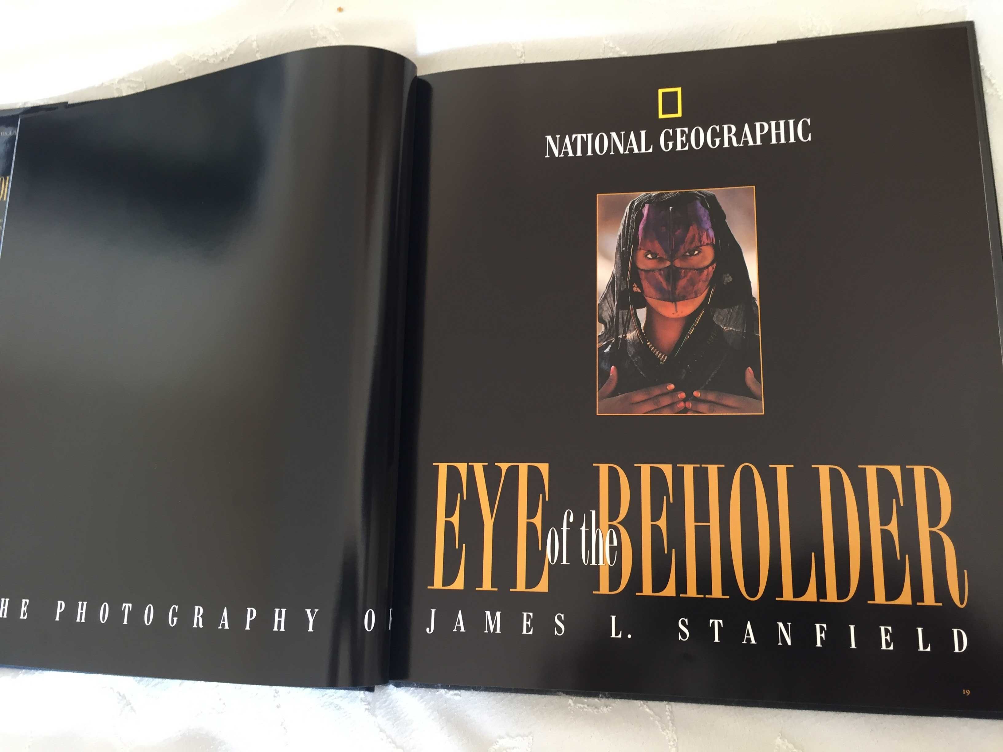 Луксозна ценна книга / албум "Eye of the Beholder" National Geographic