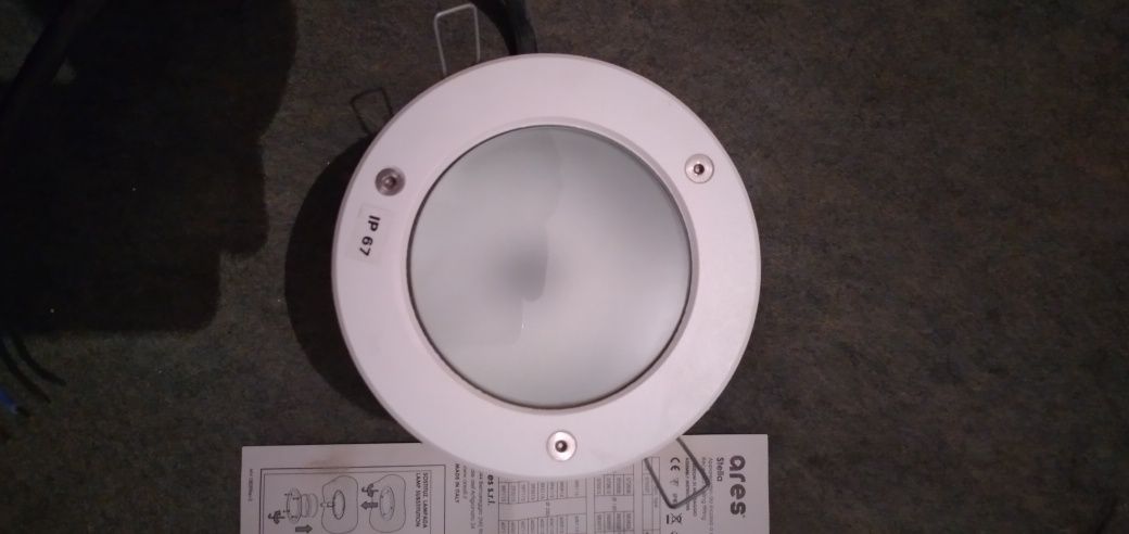 Продам встраиваемый светильник  Ares.  Италия
