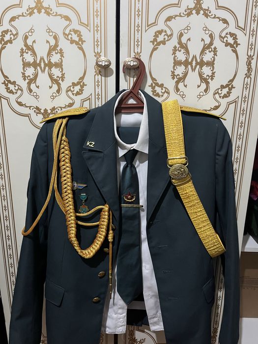 Параткы размер 44 туфли вес мешокпен 50000тг