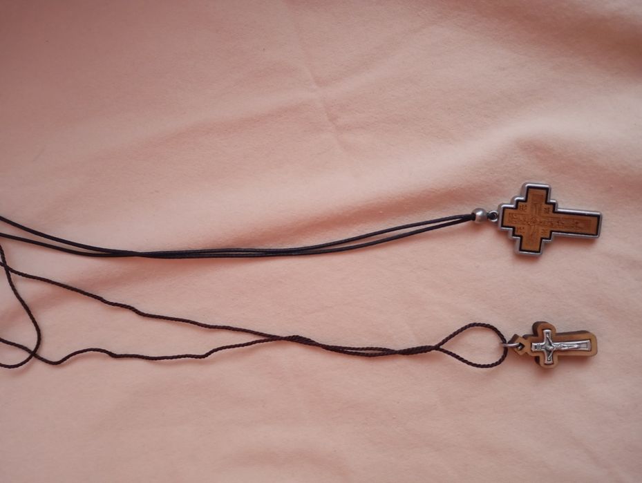 Религиозни кръстчета за врата.