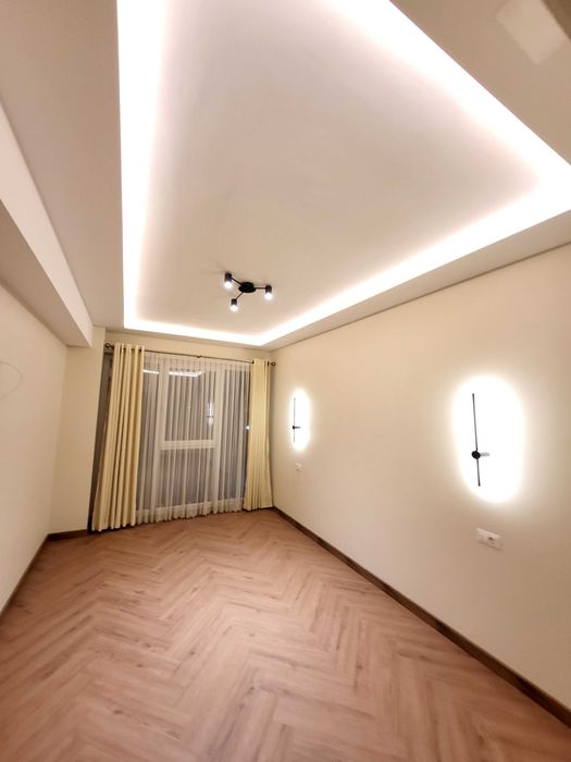 VAND Apartament bloc NOU