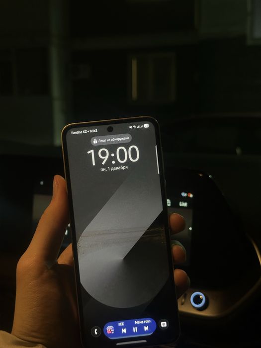 Продам Samsung Z Flip 6 256GB (возможна продажа в рассрочку)