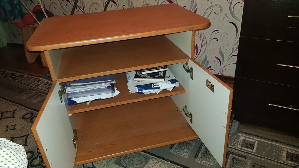 Тумба под телевизор