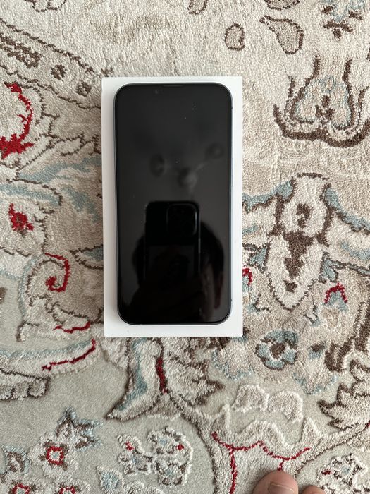 Продам Айфон 14.