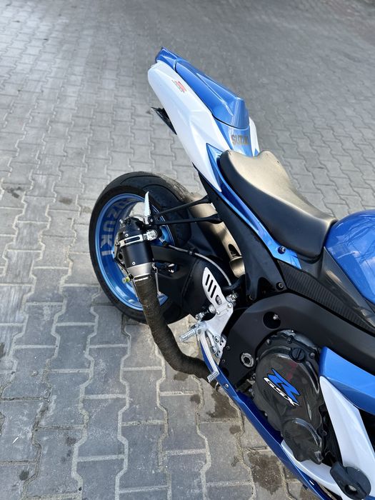 Suzukigsxr 750 k8