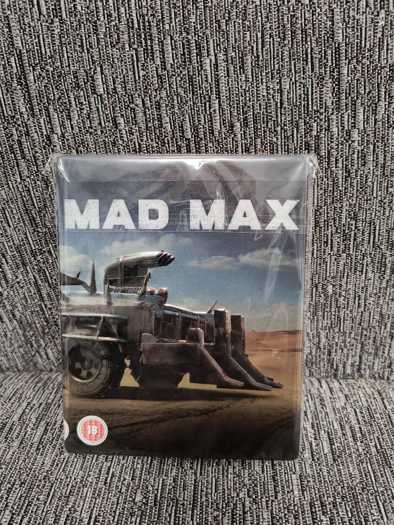 Mad Max steelbook, метална кутия. PS4 playstation 4