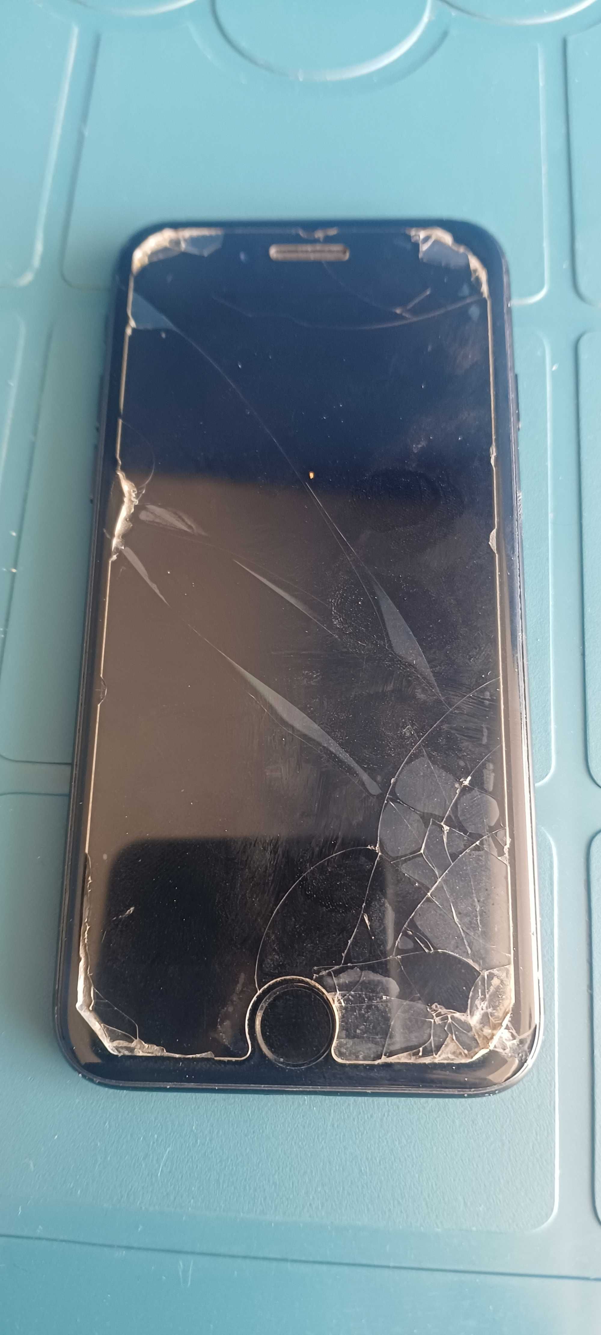 Продавам iphone 7