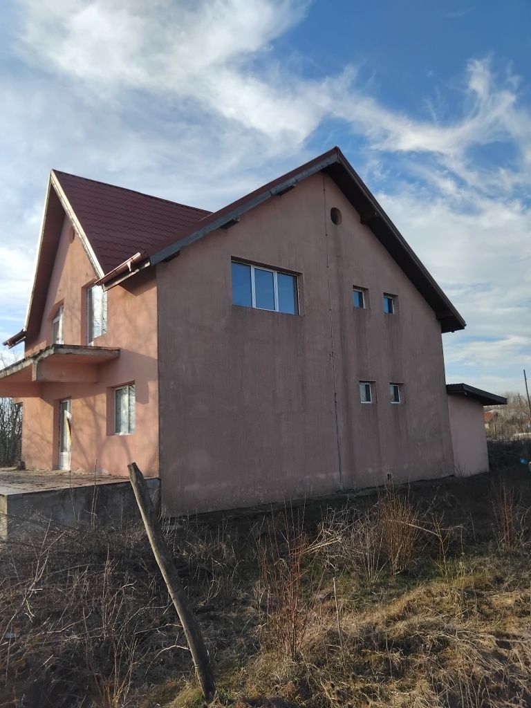 Vilă 5 camere construcție nouă