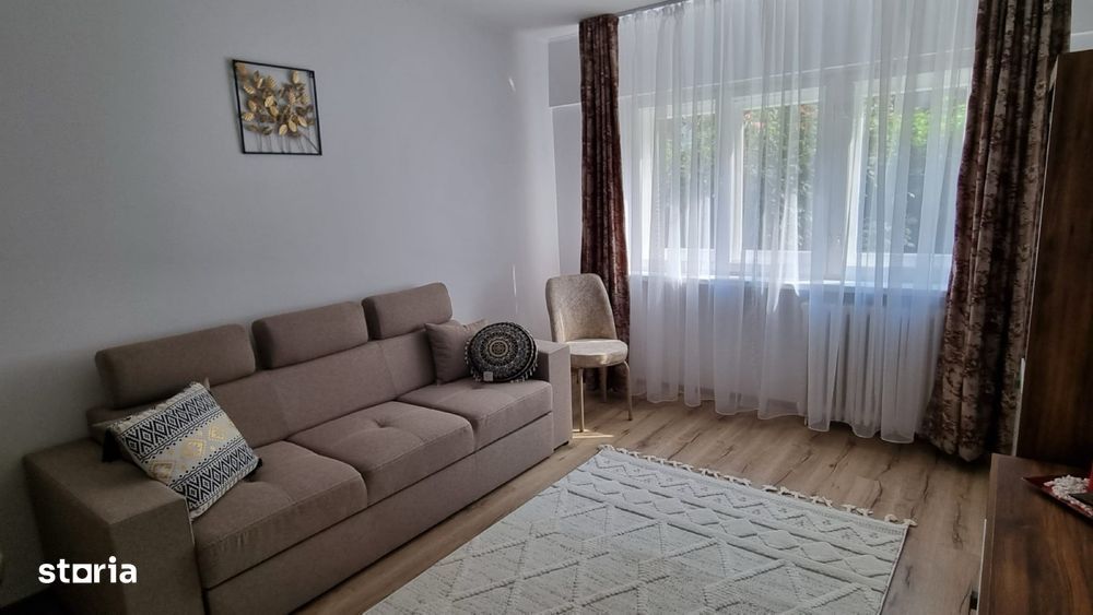 Se inchiriaza, apartament 2 camere – Zamca, parter