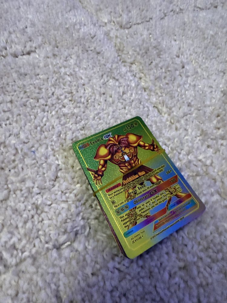 Album Cartonase Pokemon peste 600 buc10/10diferite modele Pret 399 lei