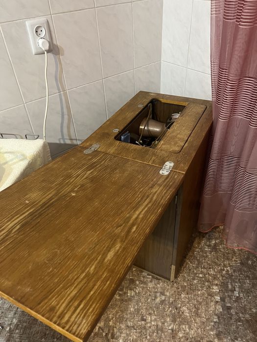 Отдам швейную машинку