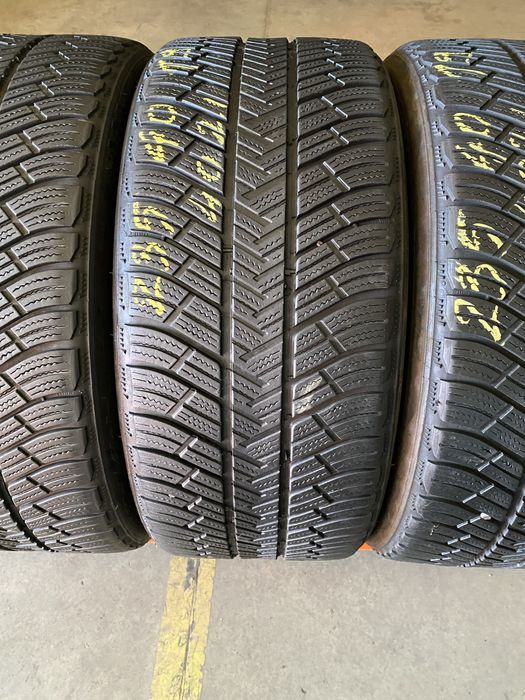 Anvelope iarna 235/40/19 Michelin Pilot Alpin 4 235 40 19 R19