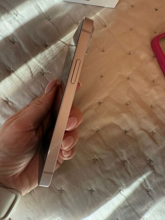 iPhone 13 Mini 128GB Розов – 80% батерия, отлично състояние!
