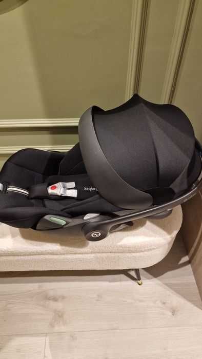 Scoica auto - Cloud G i-Size - Moon Black (Plus)