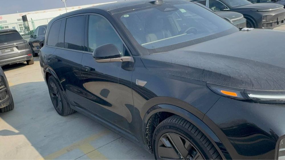 LIXIANG l9- Qora rang Restayling