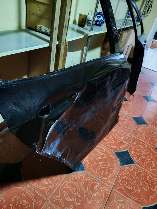 Onix 2025 o'ng oldi va orqa eshigi bor YANGI urilgan