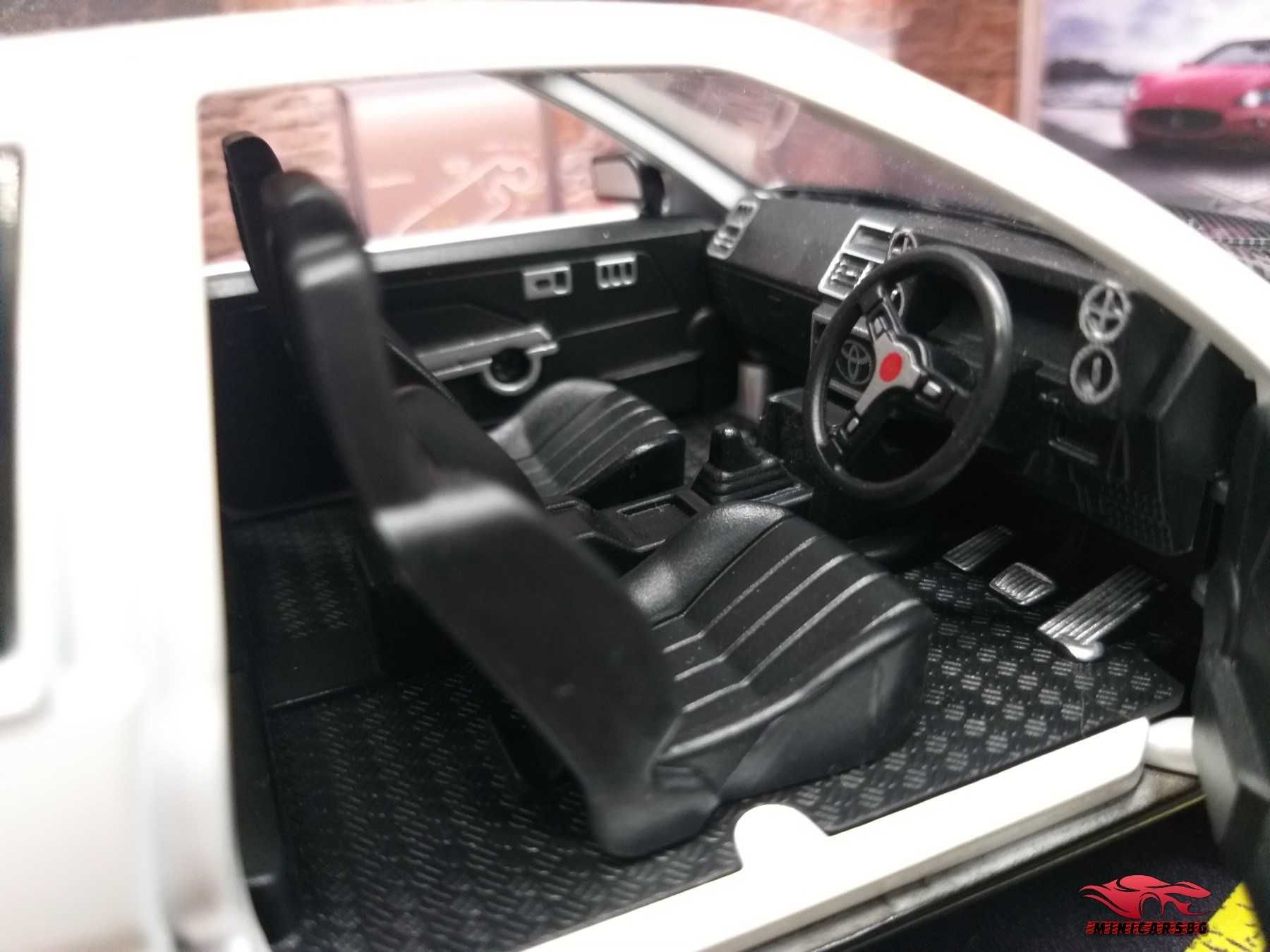 Метална количка Toyota AE86 Trueno Initial D – 1:24 мащаб