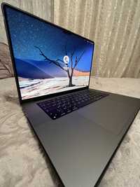 macbook pro 16.  2021 года на платформе М1.