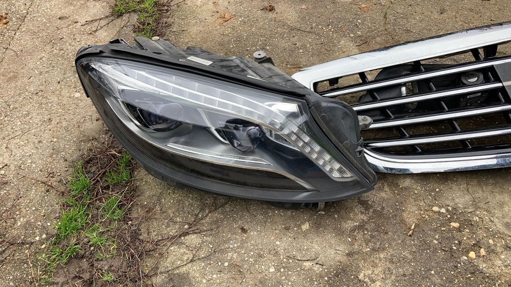 Grila radiatoare bara fata cu camera faruri led Mercedes S-Class W222