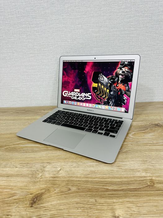 Недорого Macbook в идеальном состоянии
