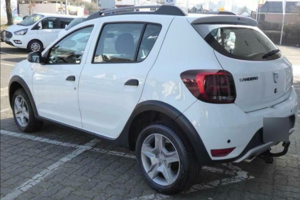 Vând Dacia Sandero Stepway - 2017. BENZINA