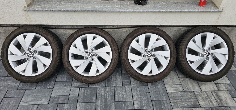 Jante originale VW Golf 8 Belmont + Anvelope iarna 205/50/R17  7-8mm
