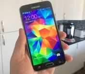 Телефон Samsung Galaxy S5 / Экран 5.1" AMOLED, Памяти 2/16 ГБ, 1 SIM