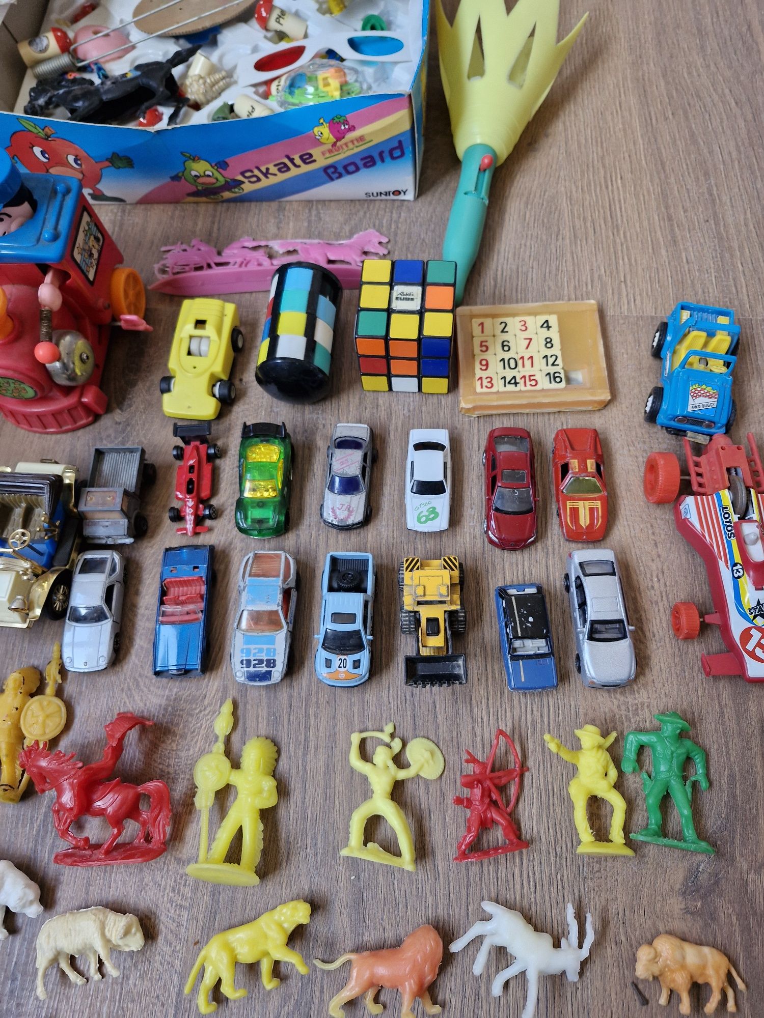Лични играчки от соца. Рубик куб и колички Matchbox