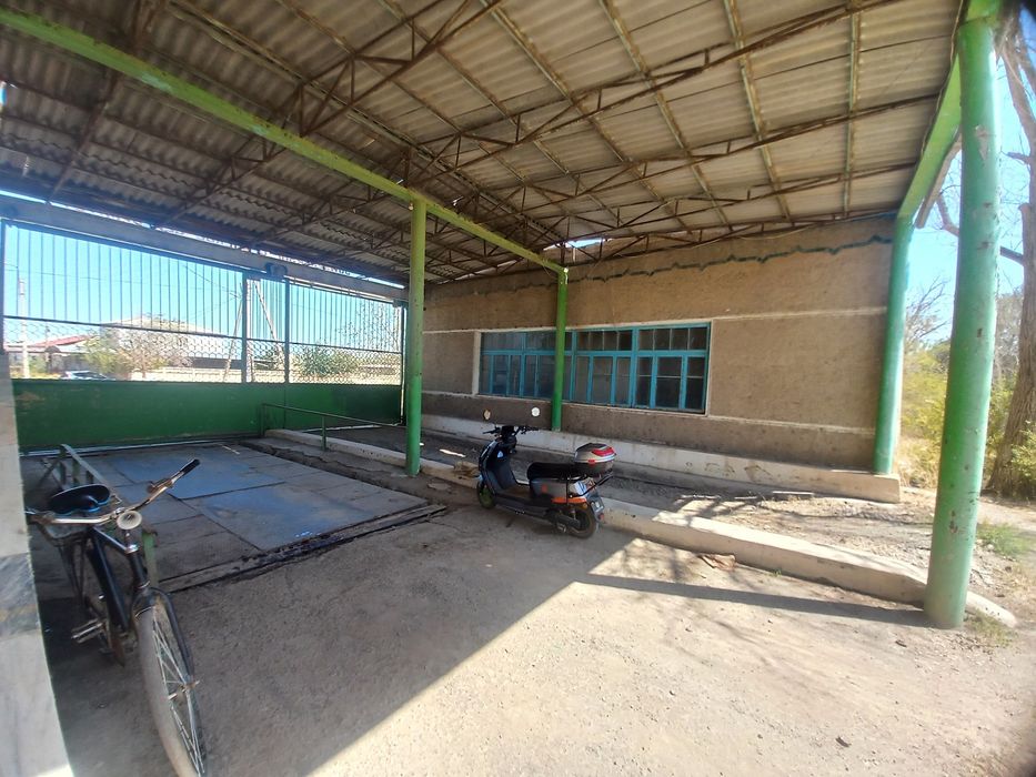 Банк балансидаги нотурор бино булиб тулашга сотилади