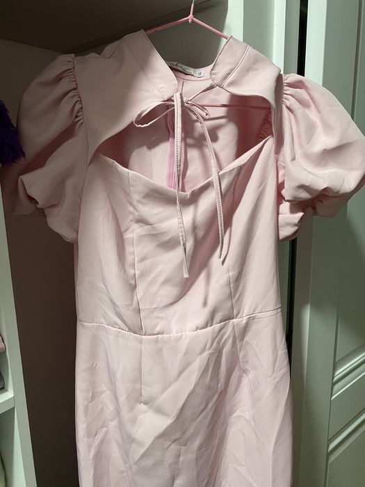 платье розовое