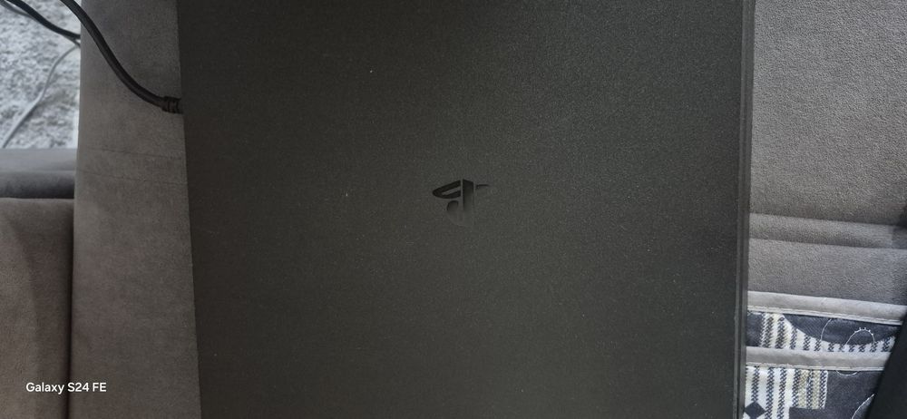 Полноценный ps4.