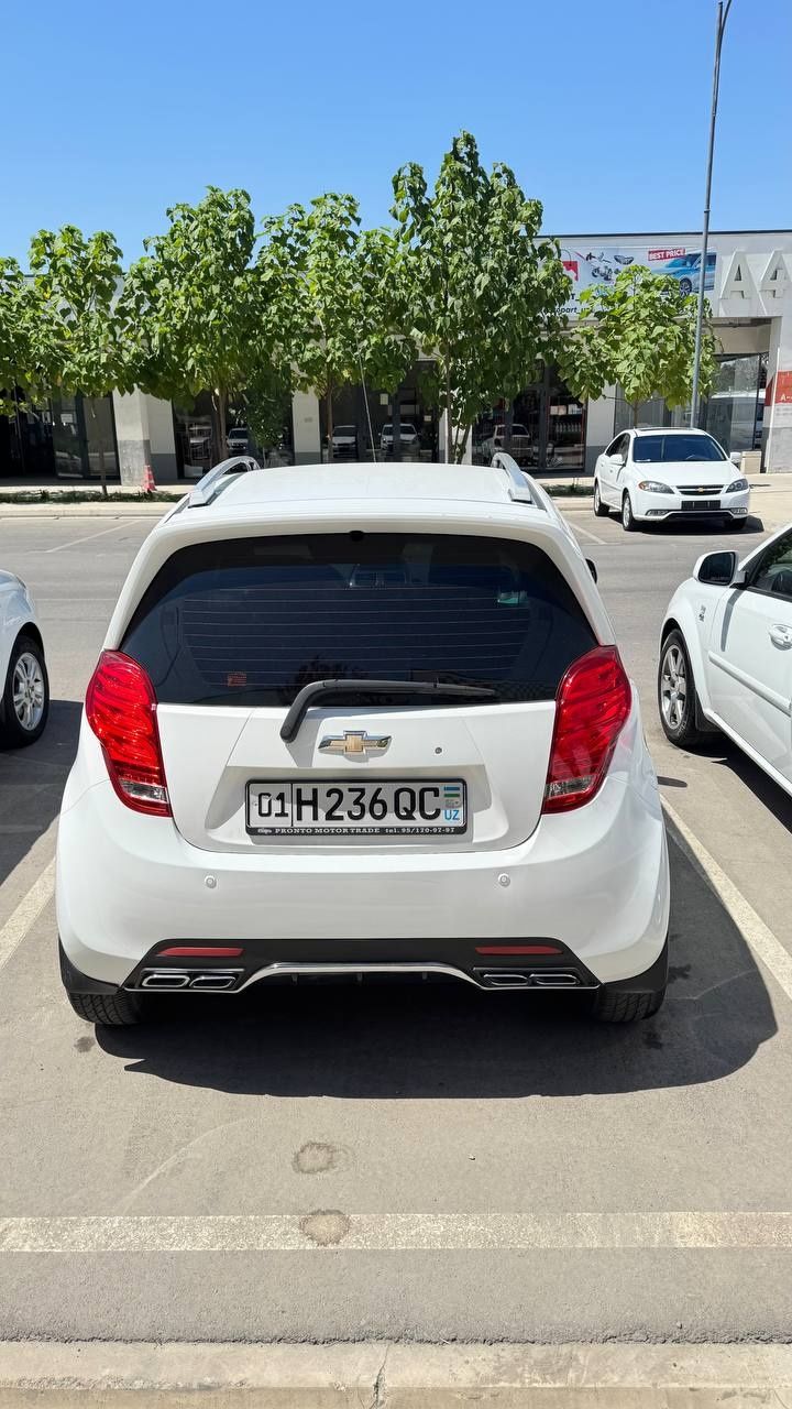 Spark 4, 7100$, 2018г. 180000км