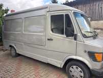 mercedes 207 pentru comert