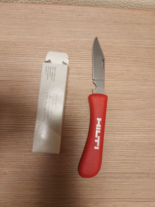 Чисто Ново джобно ножче Hilti на Solingen