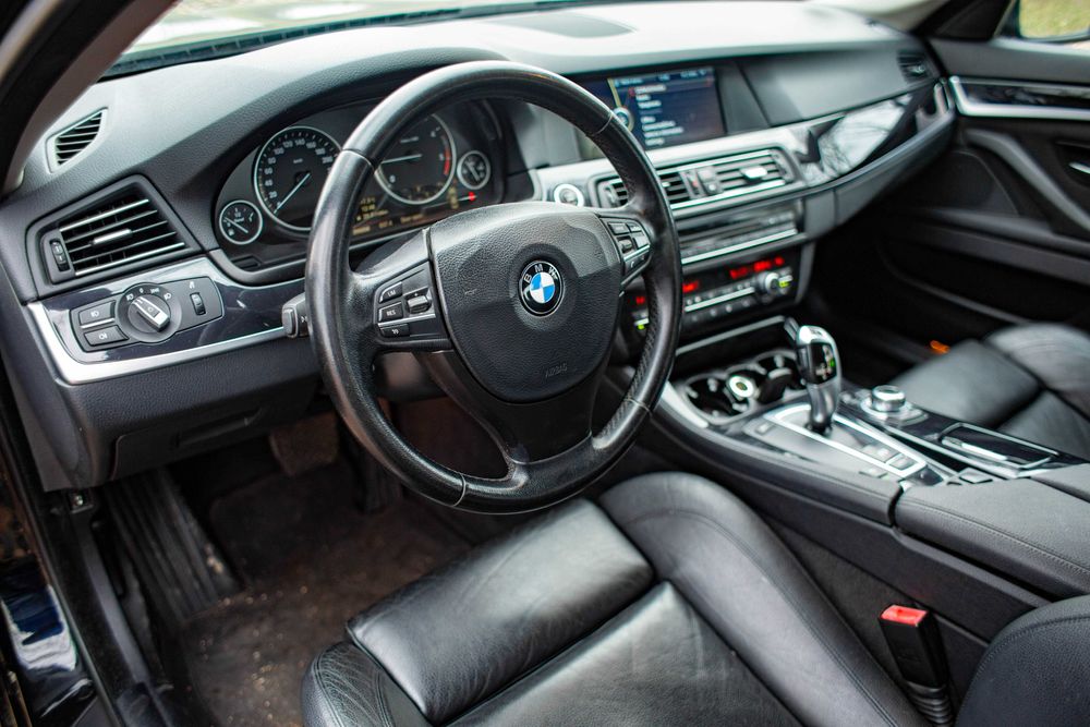 Vand BMW 520D 184 cai F10 Automat