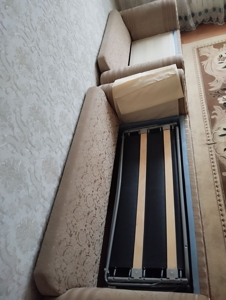Диван двойно  с креслом
