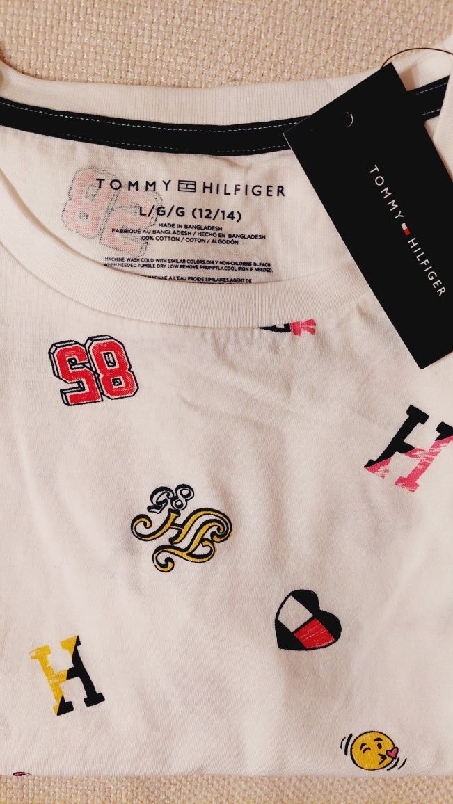 Tommy Hilfiger оригинален нов топ за момиче 12-14 г.