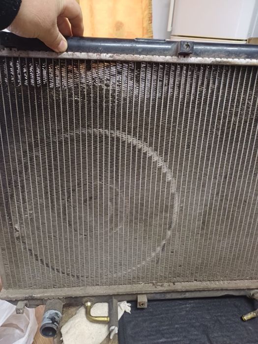 Продам радиатор на 30 камри