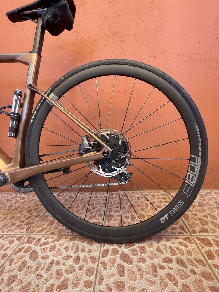 Шосеен велосипед BMC Roadmachine Оригинален с документи!