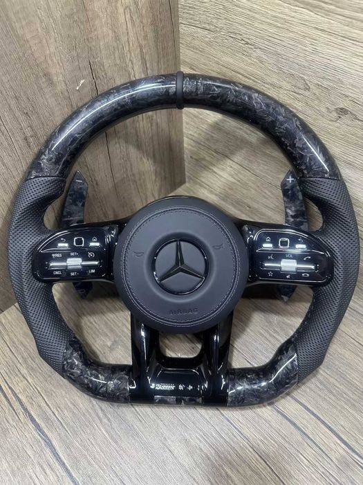Mercedes Custom Спортен Волан – Персонализиран Дизайн!