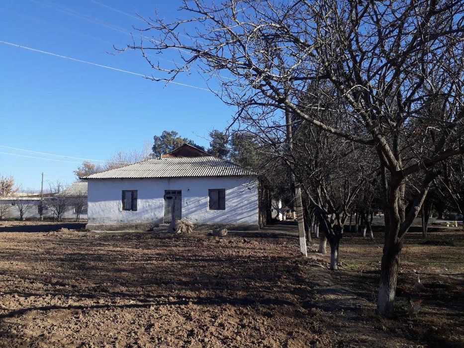 Шўрчи тум. Совуртепа маҳал. 15.75 соток ер биноси билан сотилади!!!