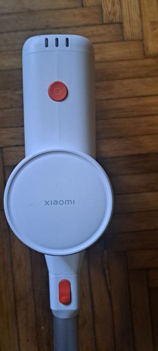 Aspirator G20 Lite, vertical cu led, mai are un an garanție de la Emag