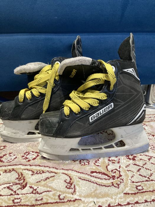 клньки bauer supreme s140
