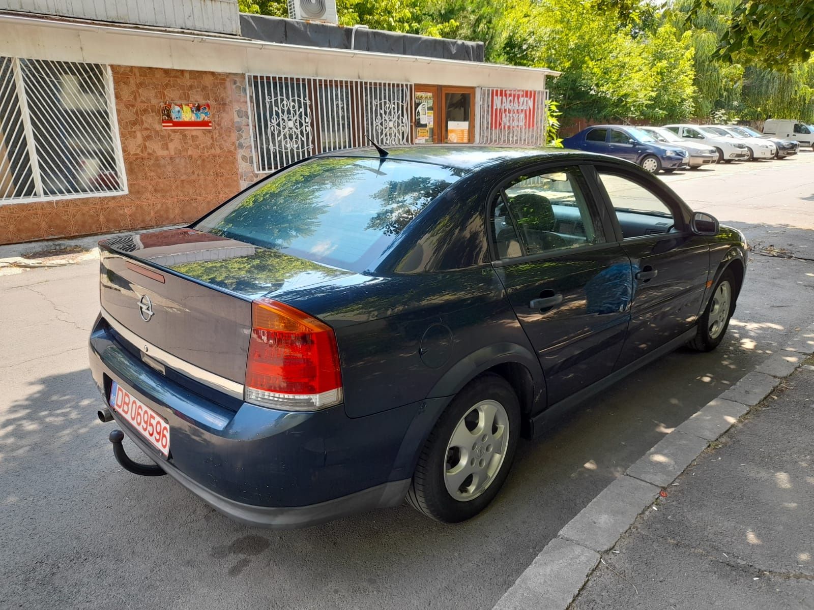 Dezmembrez Opel Vectra C 2003 2.2 benzina