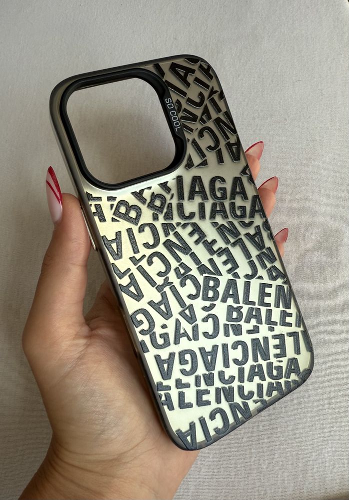 Кейс Iphone 16 pro