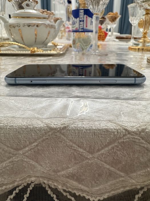 iPhone XR 64gb blue